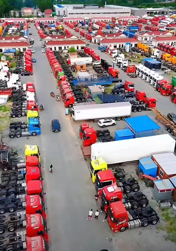 Second-hand tractor truck