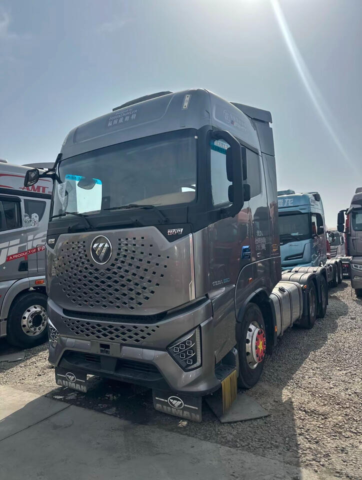 Second-hand tractor truck